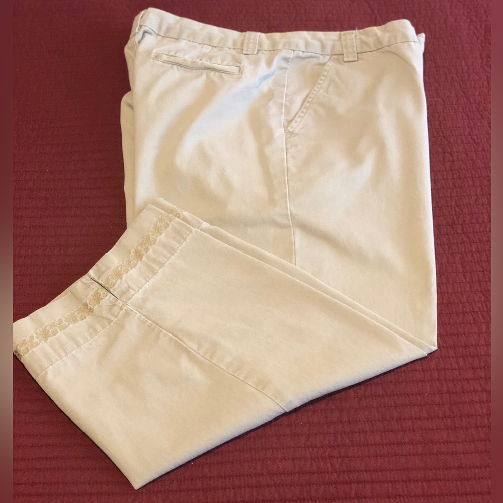 Old Navy Khaki Capris